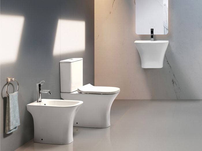 Mia White Square Freestanding Rimless Toilet & Soft Close Toilet Seat