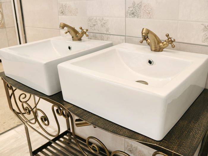 Moretta White Freestanding Basin – 460 x 460 x 105mm